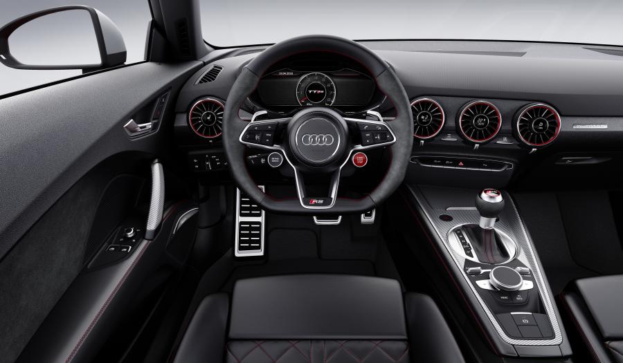 Торпедо Audi TT RS Coupe (8S) 2016 года  (WW) (фото 46 из 57)